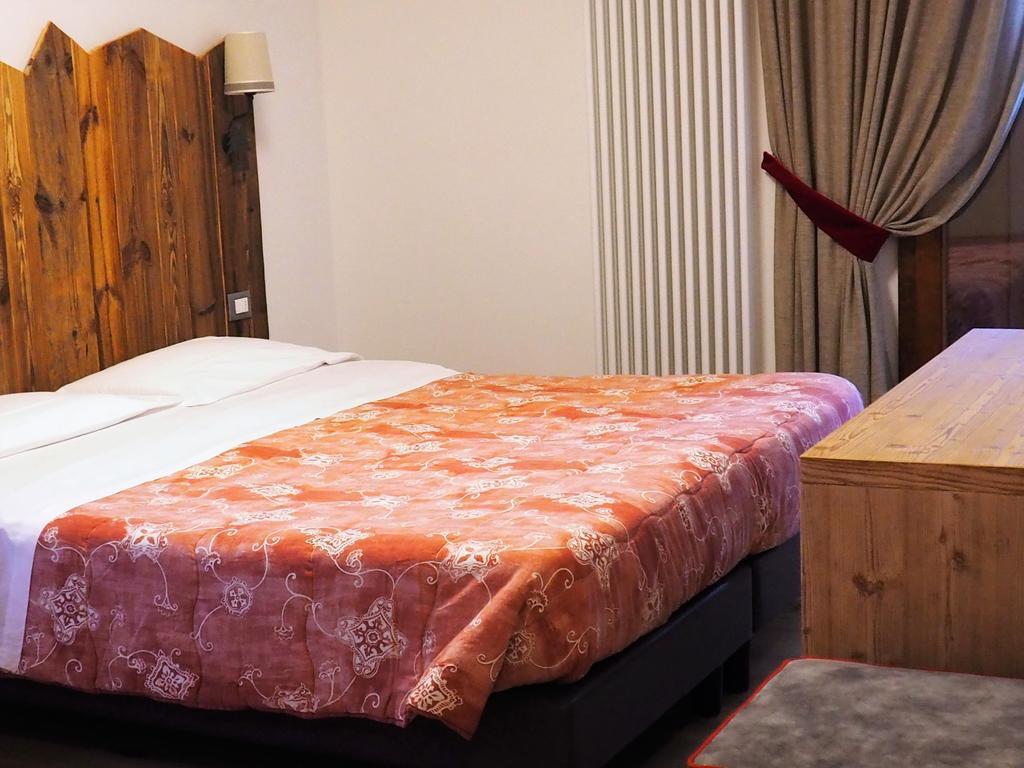 Hotel Serena Димаро Экстерьер фото