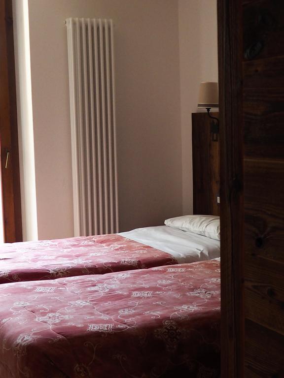 Hotel Serena Димаро Экстерьер фото